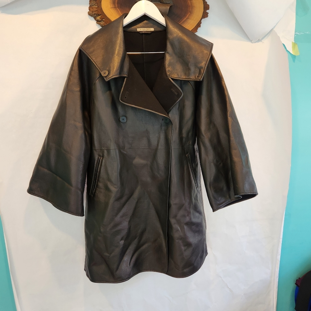 Bottega Veneta vintage leather coat size 6(42) in VGUC